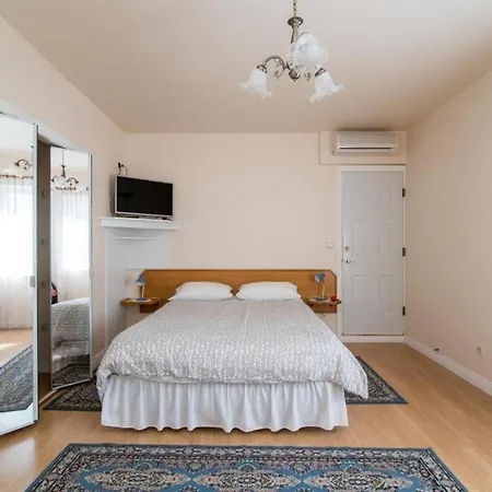 Mijajov Dvor- One-bedroom With Shared Balcony 2